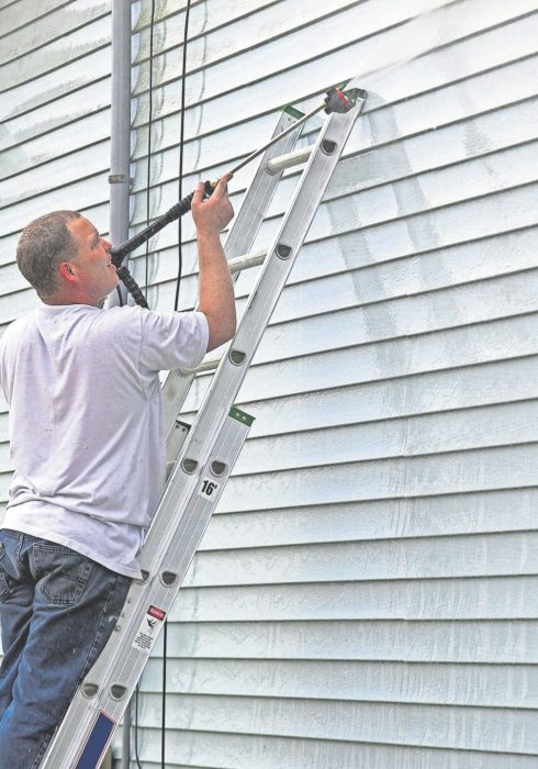 power-cleaning:-a-simple-guide-to-wash-your-siding