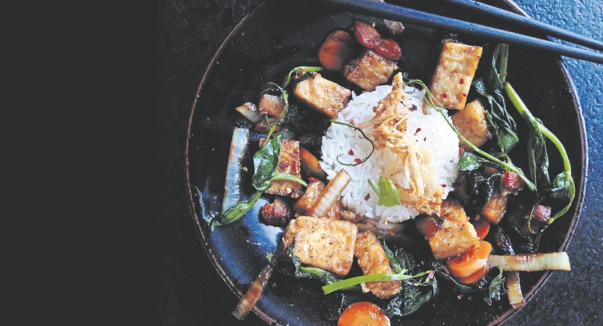no-foolin’:-tofu-can-be-tasty,-crunchy,-cooked-with-meat-and-more