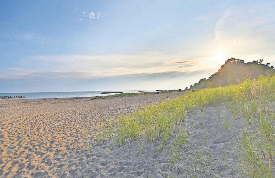 island-getaway:-pennsylvania’s-presque-isle-state-park-offers-much-for-outdoor-lovers